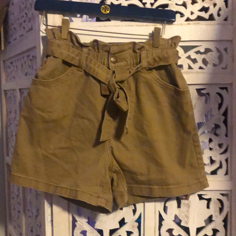 Time and Tru Cargo shorts sz 6 - Picture 1 of 3